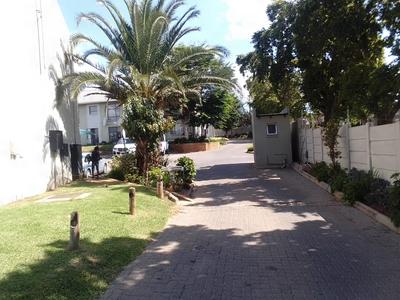 Apartment / Flat For Rent in Lyndhurst, Johannesburg